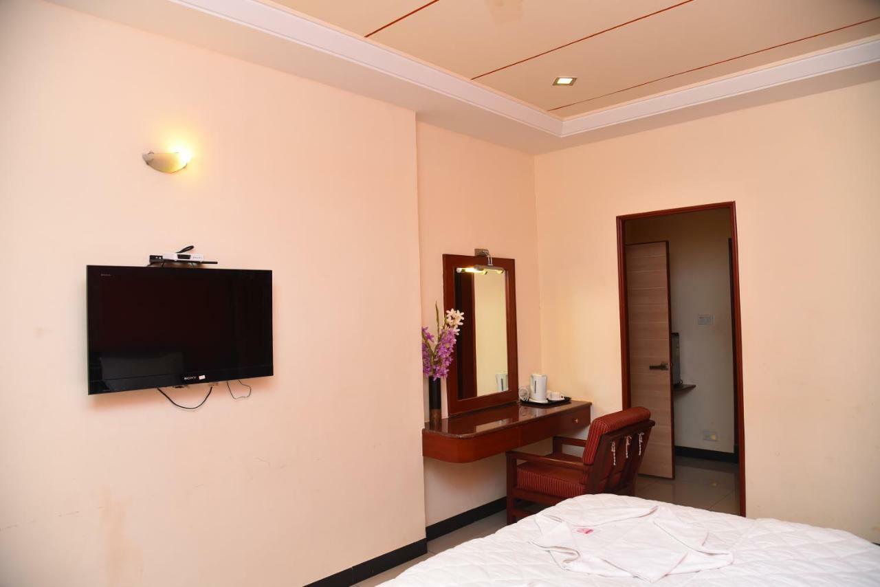 Hotel Subhalakshmi Palace Karaikudi Exterior foto