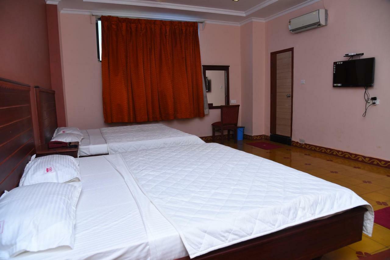 Hotel Subhalakshmi Palace Karaikudi Exterior foto